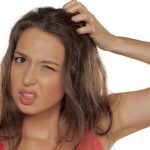 Exploring Natural Remedies for Scalp Psoriasis Between Salon Visits